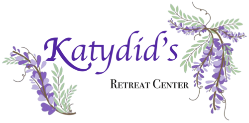 Katydid's Retreat Center - A great place to gather in historic Georgetown, TX! A cozy home ready for your family or friends to gather for special events, reunions, or retreats for crafting, sewing, beading, scrapbooking, quilting, needlework, or whatever your artistic passion!